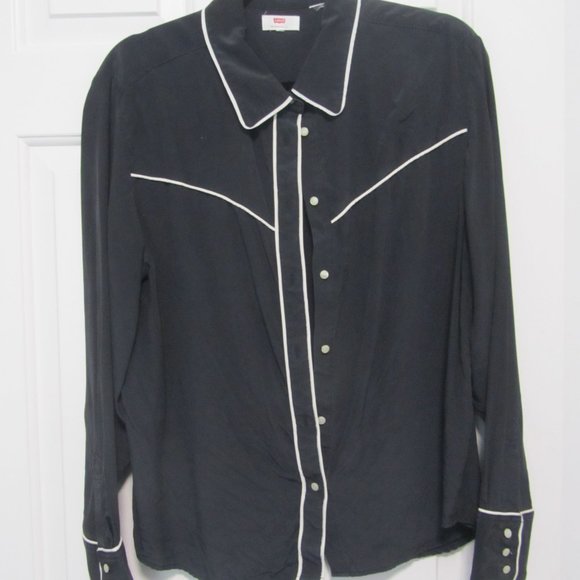 Levi's Women's Silk Shirt Alexandra Western Shirt in Charcoal Grey - Picture 2 of 9